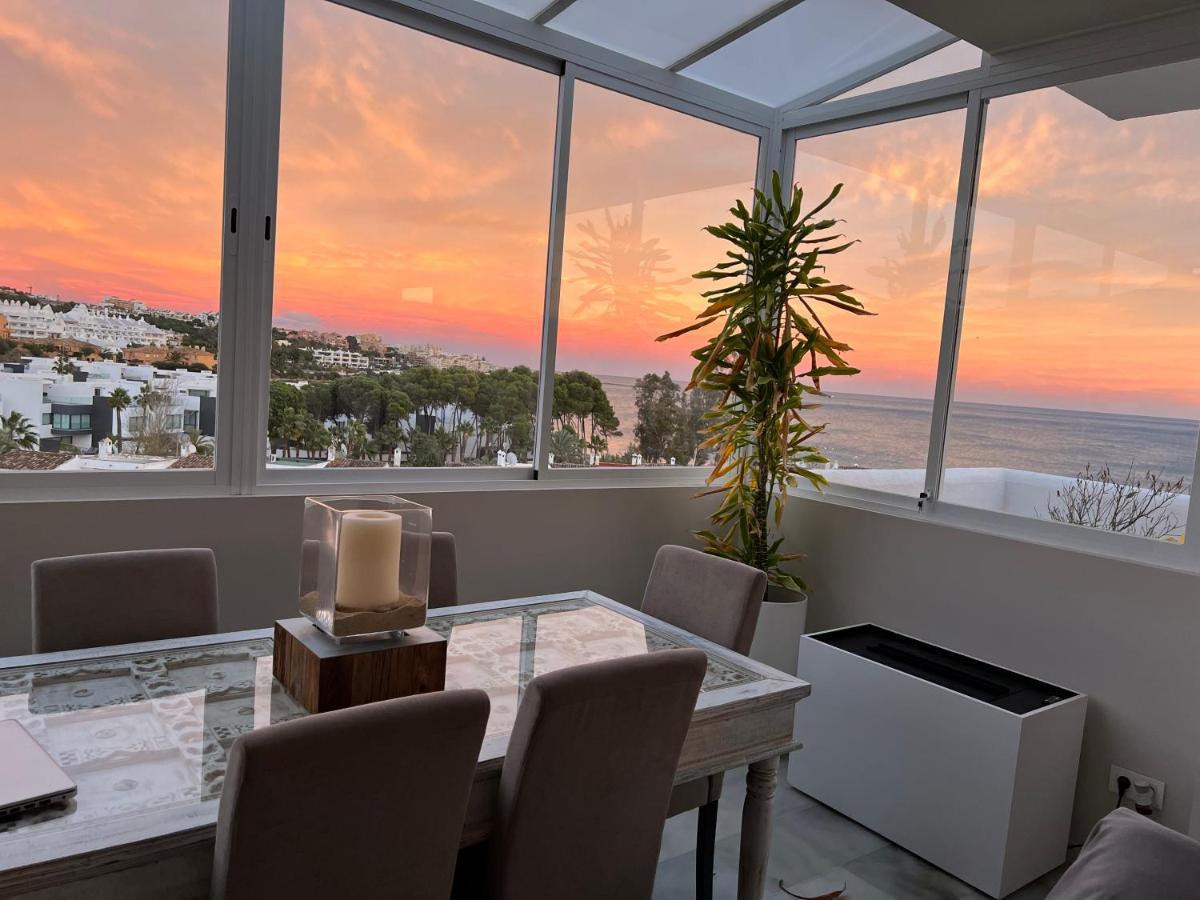 On The Beach - Penthouse On The Mediterranean Estepona Dış mekan fotoğraf